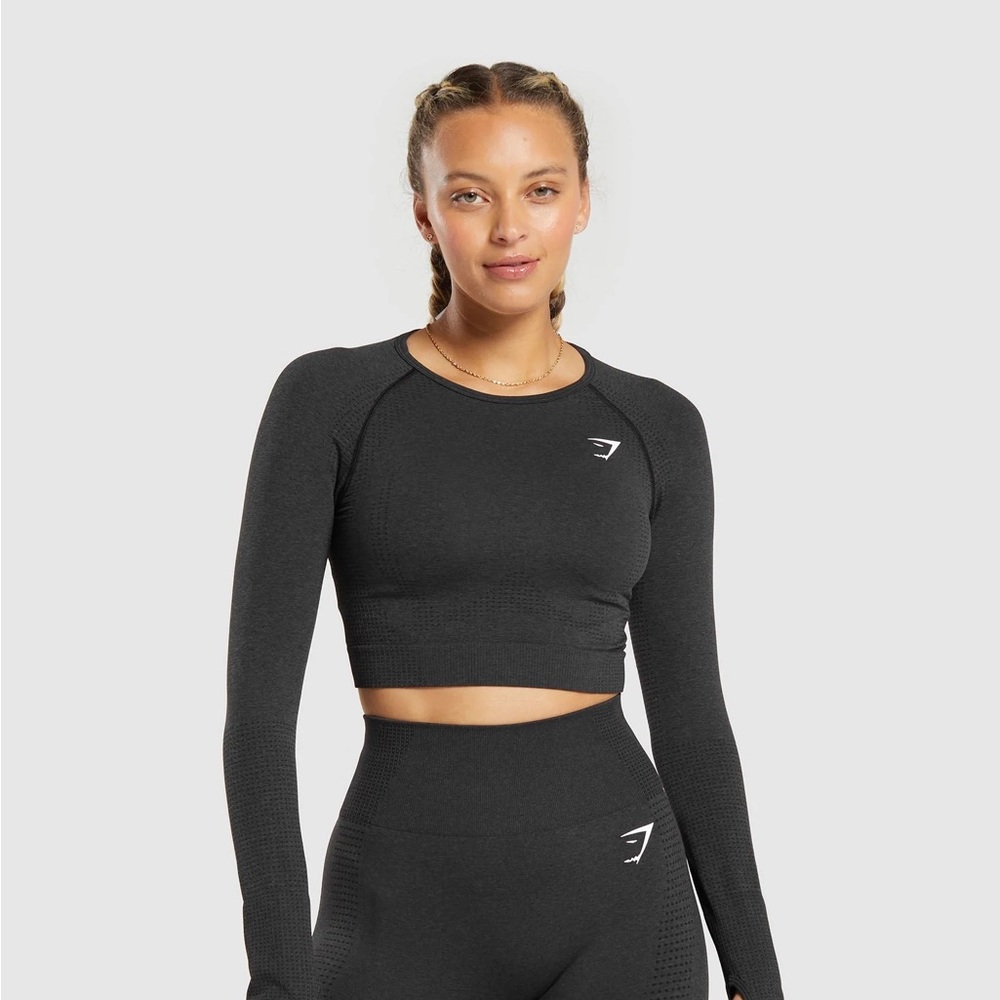 Gyshark vital seamless black long sleeve crop top M